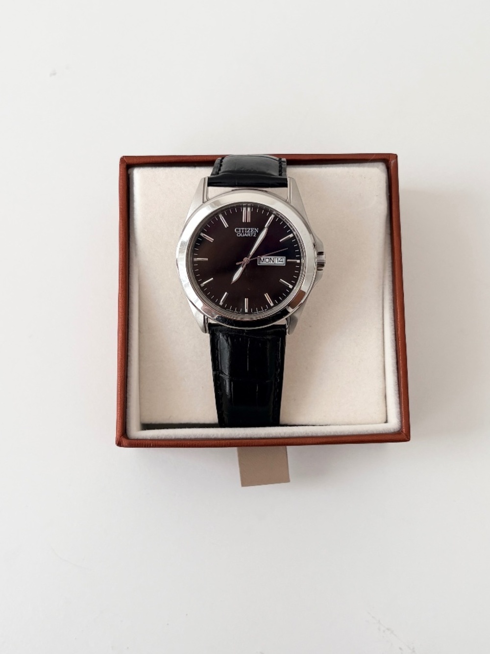 Citizen Men's Quartz Watch Black Dial Day Date Black Leather Strap needs battery